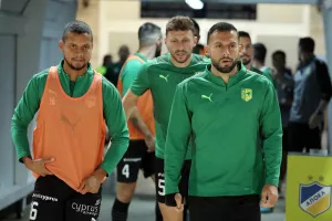 Η εντεκάδα της ΑΕΚ με Ναούμ και Γκιούρτσο