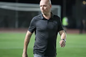 Απόλλων - Πάφος: Έμειναν στο “Χ”, έμειναν κορυφή (φώτος) 