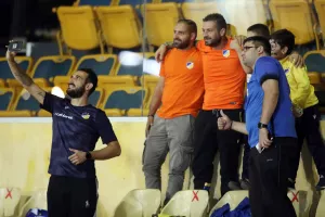 (Φωτορεπορτάζ) Ο κόσμος στο "Τσίρειο"