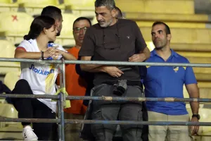 (Φωτορεπορτάζ) Ο κόσμος στο "Τσίρειο"