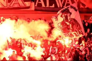 (Φωτορεπορτάζ) Ο κόσμος στο "Τσίρειο"