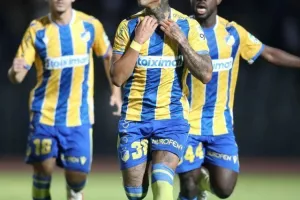 Απόλλων - ΑΠΟΕΛ: Στις καθυστερήσεις... σπουδαίο "διπλό" με Μαρκίνιος! (φώτος)