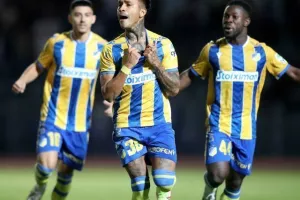 Απόλλων - ΑΠΟΕΛ: Στις καθυστερήσεις... σπουδαίο "διπλό" με Μαρκίνιος! (φώτος)