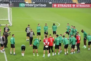 ΑΕΚ: Η τελευταία προπόνηση στο Sukru Saracoglu (φώτος)