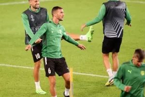 ΑΕΚ: Η τελευταία προπόνηση στο Sukru Saracoglu (φώτος)
