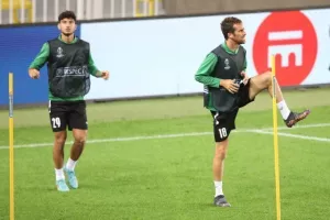 ΑΕΚ: Η τελευταία προπόνηση στο Sukru Saracoglu (φώτος)