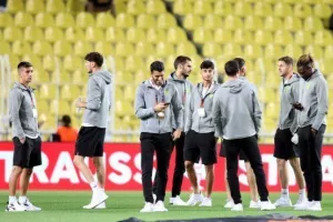 Πάτησε... χορτάρι η ΑΕΚ/φώτος
