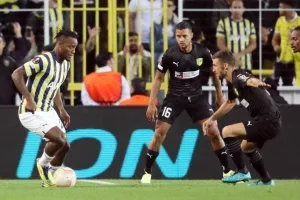 Φενέρ - ΑΕΚ: Δεν... μπόρεσε στο "Şükrü Saracoğlu" (φώτος)