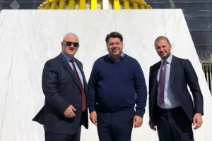 ΑΕΚ: Ο Πρέσβης των ΗΠΑ, Γιώργος Τσούνης, επισκέφτηκε την OPAP Arena (φώτος)