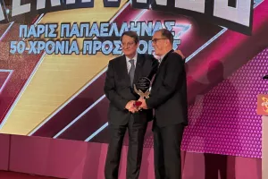 Πάρις Παπαέλληνας: Μια υπέροχη βραδιά για τα 50 χρόνια προσφοράς! (βίντεος/φώτος)