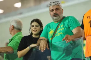 (Φωτορεπορτάζ) Ο κόσμος στην "ΑΡΕΝΑ"