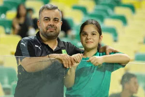 (Φωτορεπορτάζ) Ο κόσμος στην "ΑΡΕΝΑ"