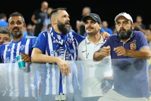 (Φωτορεπορτάζ) Ο κόσμος στην "ΑΡΕΝΑ"
