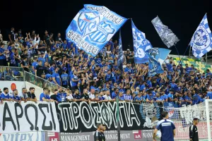 (Φωτορεπορτάζ) Ο κόσμος στην "ΑΡΕΝΑ"