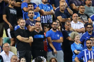 (Φωτορεπορτάζ) Ο κόσμος στην "ΑΡΕΝΑ"