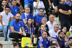 (Φωτορεπορτάζ) Ο κόσμος στην "ΑΡΕΝΑ"