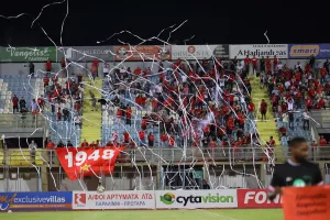 ENΠ - Νέα Σαλαμίνα: "Βυσσινί" τρίποντο με Ρουσιά και Ντα Σίλβα! (φώτος)