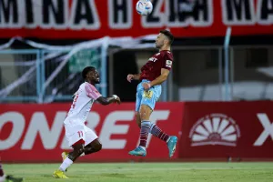ENΠ - Νέα Σαλαμίνα: "Βυσσινί" τρίποντο με Ρουσιά και Ντα Σίλβα! (φώτος)