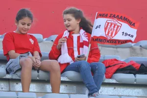 (Φωτορεπορτάζ) Ο κόσμος στο Αμμόχωστος-Επιστροφή