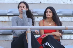 (Φωτορεπορτάζ) Ο κόσμος στο Αμμόχωστος-Επιστροφή