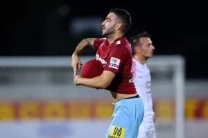 ENΠ - Νέα Σαλαμίνα: "Βυσσινί" τρίποντο με Ρουσιά και Ντα Σίλβα! (φώτος)