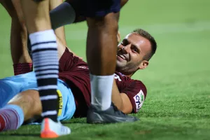 ENΠ - Νέα Σαλαμίνα: "Βυσσινί" τρίποντο με Ρουσιά και Ντα Σίλβα! (φώτος)