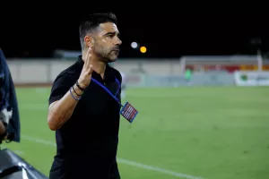 ENΠ - Νέα Σαλαμίνα: "Βυσσινί" τρίποντο με Ρουσιά και Ντα Σίλβα! (φώτος)