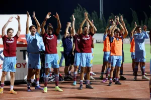 ENΠ - Νέα Σαλαμίνα: "Βυσσινί" τρίποντο με Ρουσιά και Ντα Σίλβα! (φώτος)