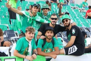 (Φωτορεπορτάζ) Οι Ομονοιάτες στο καταπράσινο ΓΣΠ