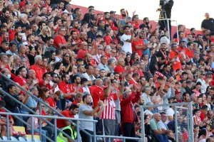 (Φωτορεπορτάζ) Ο κόσμος στο Αμμόχωστος-Επιστροφή