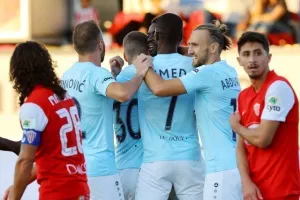 Νέα Σαλαμίνα - Πάφος FC: Ασταμάτητη, 'πέρασε' και από την Λάρνακα! (φώτος)