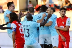 Νέα Σαλαμίνα - Πάφος FC: Ασταμάτητη, 'πέρασε' και από την Λάρνακα! (φώτος)