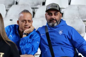 "Δάσκαλος"-Κώστας