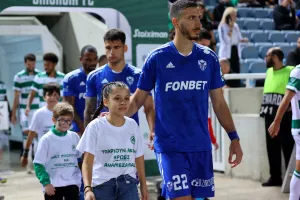 Ομόνοια-Ανόρθωση: Οι παίκτες με τα παιδιά με ογκολογικές και αιματολογικές παθήσεις (φώτος)