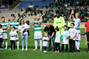Ομόνοια-Ανόρθωση: Οι παίκτες με τα παιδιά με ογκολογικές και αιματολογικές παθήσεις (φώτος)