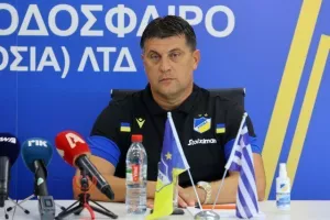 Διάσκεψη ΑΠΟΕΛ/ ΟΛΑ όσα ειπώθηκαν από Μιλόγεβιτς - Πρόδρομο (ΒΙΝΤΕΟ