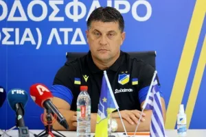 Διάσκεψη ΑΠΟΕΛ/ ΟΛΑ όσα ειπώθηκαν από Μιλόγεβιτς - Πρόδρομο (ΒΙΝΤΕΟ