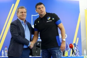 Διάσκεψη ΑΠΟΕΛ/ ΟΛΑ όσα ειπώθηκαν από Μιλόγεβιτς - Πρόδρομο (ΒΙΝΤΕΟ
