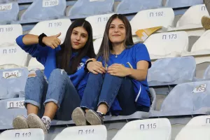 (Φωτορεπορτάζ) Ο κόσμος στο ΠΑΠ