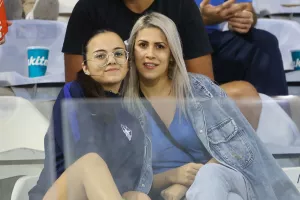 (Φωτορεπορτάζ) Ο κόσμος στο ΠΑΠ