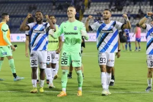 Ανόρθωση - Απόλλωνας: Πίττας... από αέρος και επιστροφή στην κορυφή! (Φώτος)