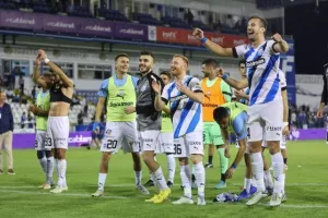 Ανόρθωση - Απόλλωνας: Πίττας... από αέρος και επιστροφή στην κορυφή! (Φώτος)