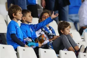 Απόλλων - Άλκμααρ: ΠΡΩΤΗ νίκη με Ρομπέρζ και... μέσα στην πρόκριση! (Φώτος)