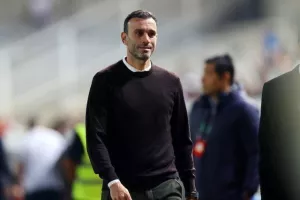 Απόλλων - Άλκμααρ: ΠΡΩΤΗ νίκη με Ρομπέρζ και... μέσα στην πρόκριση! (Φώτος)