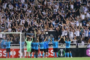 Απόλλων - Άλκμααρ: ΠΡΩΤΗ νίκη με Ρομπέρζ και... μέσα στην πρόκριση! (Φώτος)