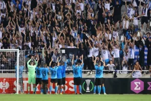 Απόλλων - Άλκμααρ: ΠΡΩΤΗ νίκη με Ρομπέρζ και... μέσα στην πρόκριση! (Φώτος)