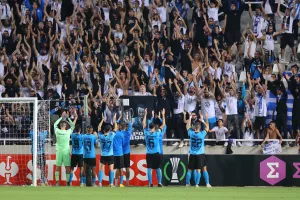 Έγιναν... "1" παίκτες και κόσμος: "Θρύλε μπορείς να προκριθείς!" (Φώτος/Βίντεο)