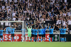 Έγιναν... "1" παίκτες και κόσμος: "Θρύλε μπορείς να προκριθείς!" (Φώτος/Βίντεο)