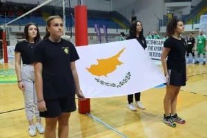 Ανατροπή και... ερυθρόλευκο το Σούπερ Καπ! (Φώτος)