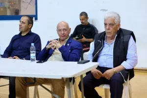 Ανατροπή και... ερυθρόλευκο το Σούπερ Καπ! (Φώτος)